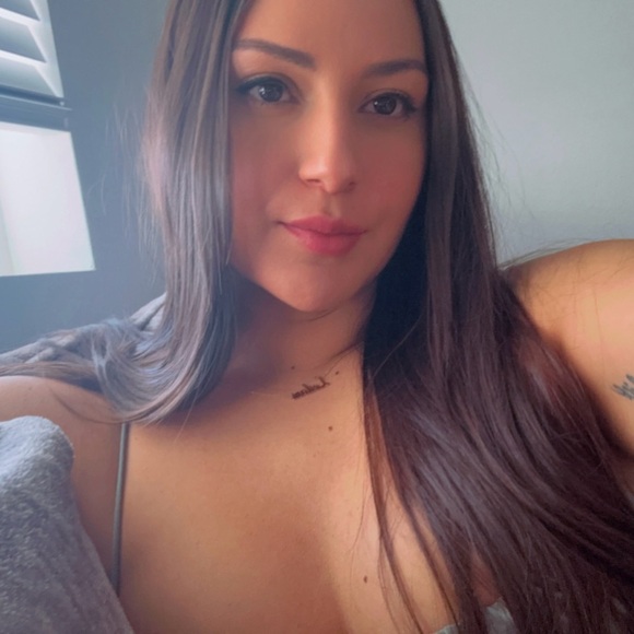 Meet your Posher, Evelin - Picture 1 of 1